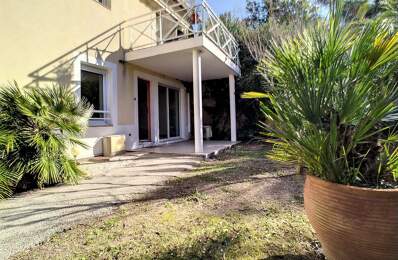 Rare St Raphael Valescure Appartement en RDJ en Location — photo du bien
