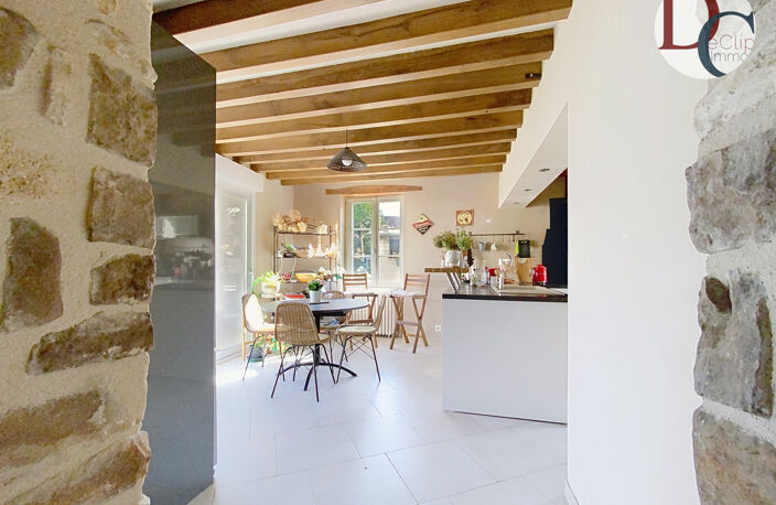 Maison ancienne en pierre et dépendance habitable — photo 4