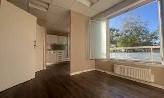 Commerce  33 m² à louer à La Tour-de-Salvagny (69890)