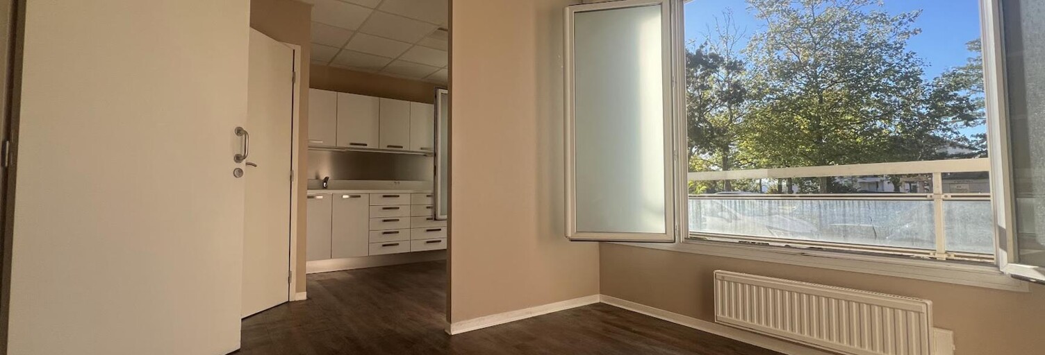 Commerce  33 m² à louer à La Tour-de-Salvagny (69890)
