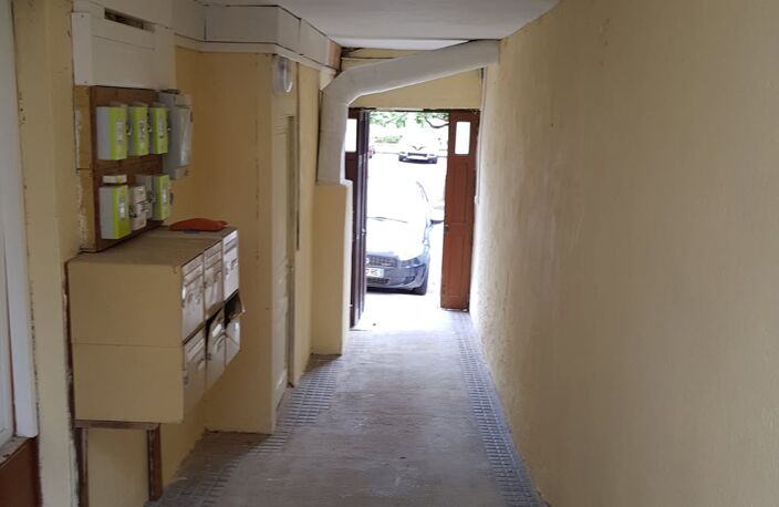 Vente Immeuble 250 m&sup2; — photo 2