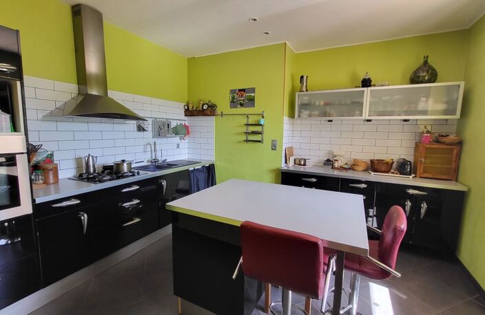 Maison avec jardin, garage — photo 4