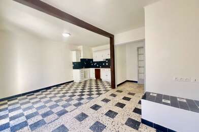 Appartement 3 pièces 943 €