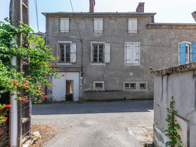 Maison Tuzaguet 5 pièce(s) 120 m2 — photo du bien