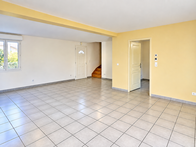 EXCLUSIVITE - Maison récente, 3 chambres. — photo 1