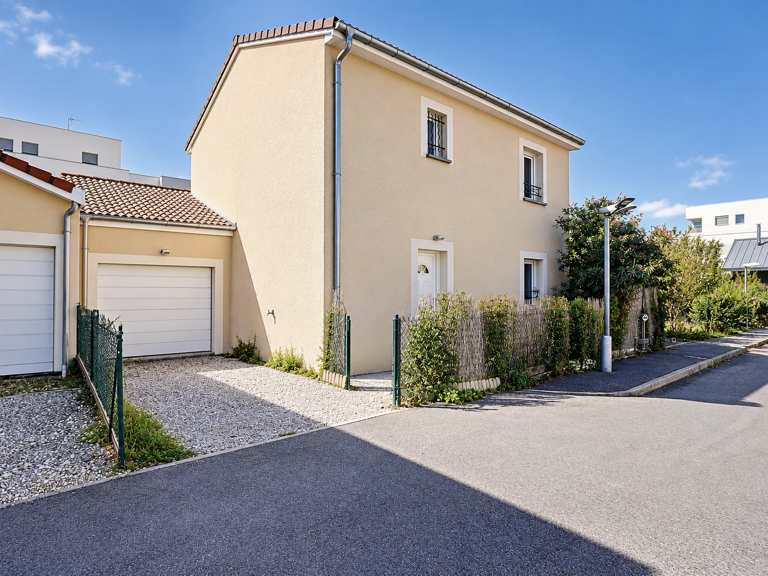 EXCLUSIVITE - Maison récente, 3 chambres. — photo 1