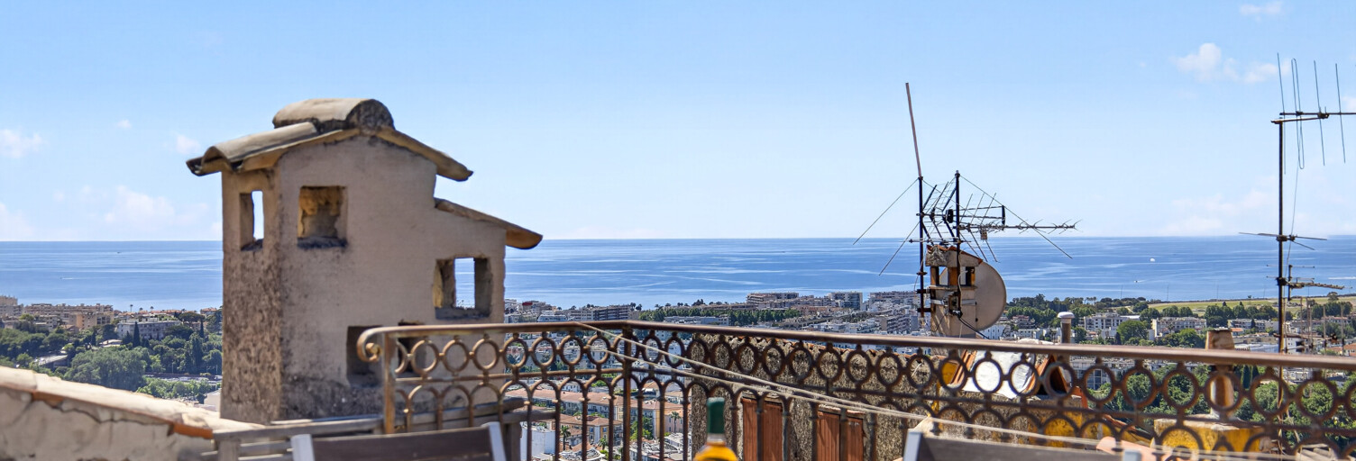 Maison 4 Pièces 122 m² à vendre à Cagnes-sur-Mer (06800)