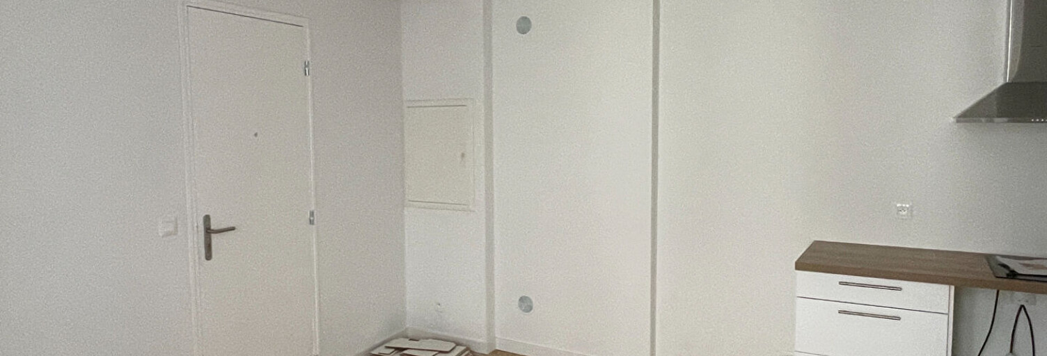 Appartement 1 Pièce 19 m² à louer à Roquebrune-sur-Argens (83520)