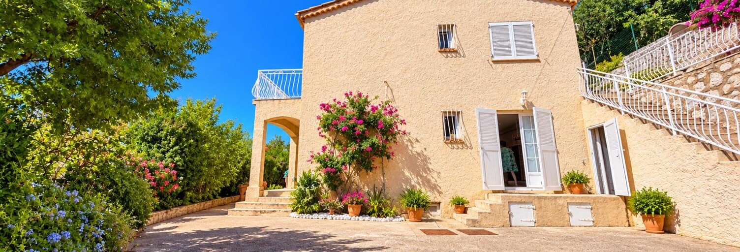 Maison 7 Pièces 160 m² à vendre à Saint-Jeannet (06640)