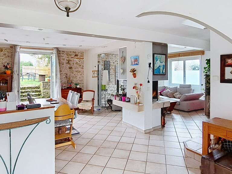 Vente Maison/villa 8 pièces — photo 1