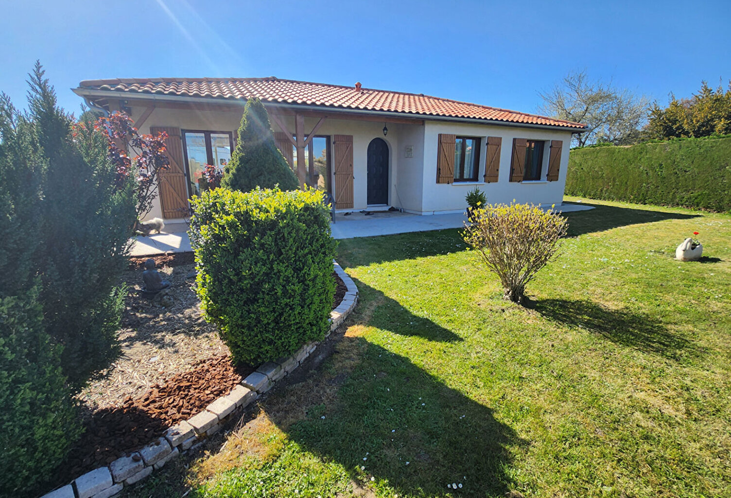 Pavillon 3 chambres sur terrain 1200 m2 secteur Pugnac — photo 1