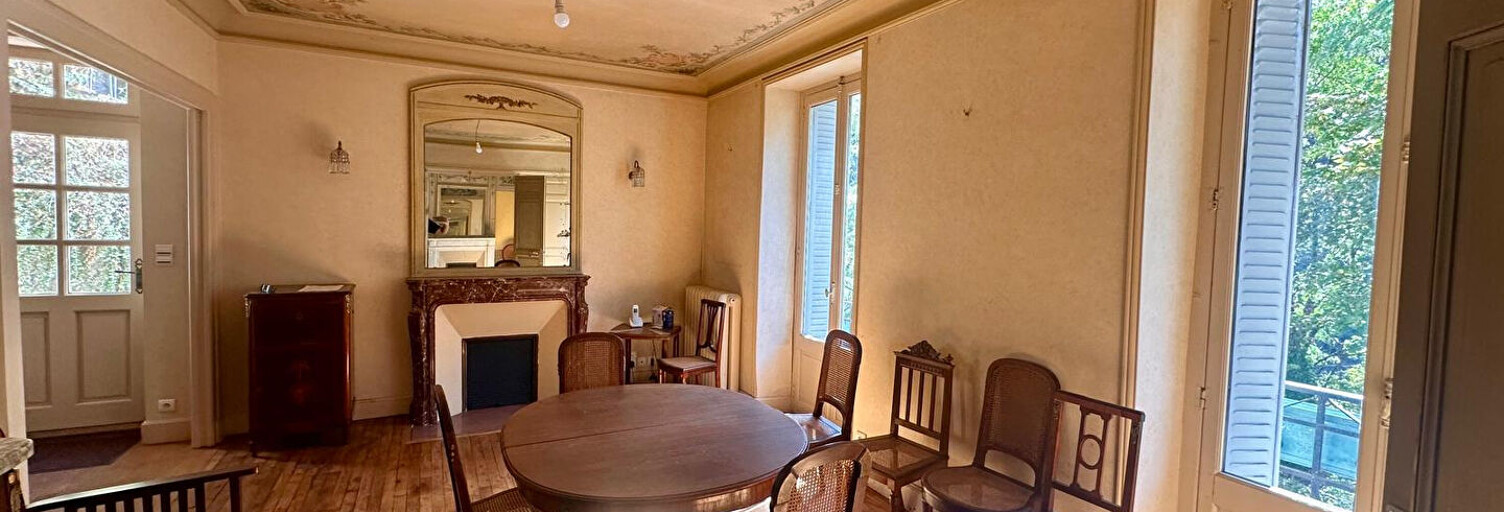 Maison 8 Pièces 190 m² à vendre à Estaing (12190)