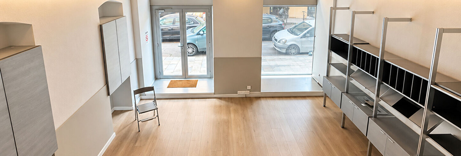 Commerce  93 m² à vendre à Bastia (20200)