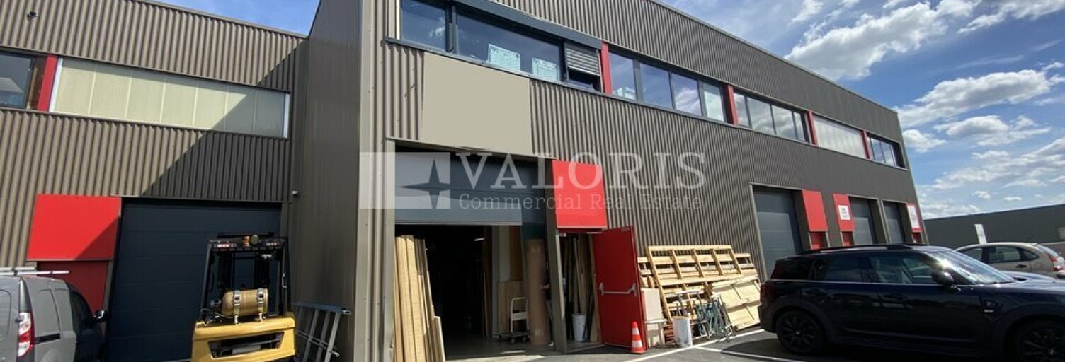 Commerce  346 m² à louer à Limas (69400)