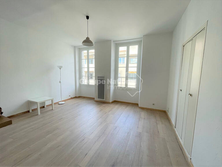 APPARTEMENT AVIGNON CENTRE-VILLE — photo 1