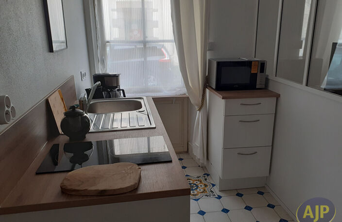 Appartement  MEUBLÉ -T1  bis- Redon — photo 5