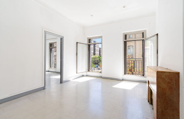 APPARTEMENT HAUSMANNIEN DE 92M2 — photo 2