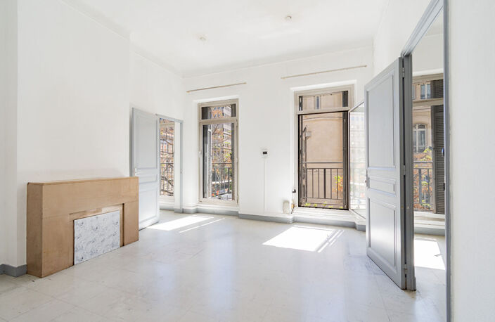APPARTEMENT HAUSMANNIEN DE 92M2 — photo 4