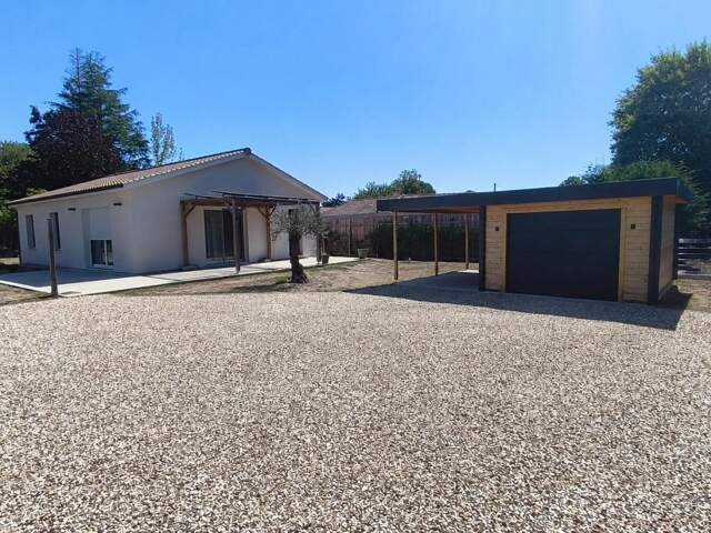 Maison plain-pied 2022 sous décennale  3 chambres  89 m²  terrain 747 m²  DPE A — photo du bien