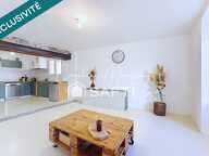 Une maison de village rénovée où les volumes font la différence — photo 2