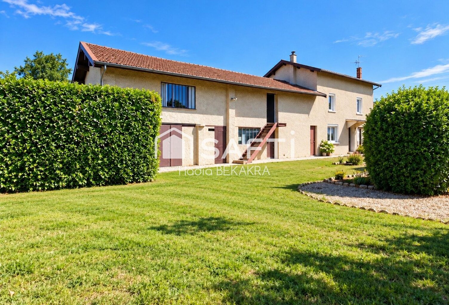 Maison à Chanas  98 m² habitables sur 670 m² de terrain — photo 1