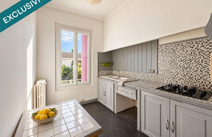 Le charme des années 60, le confort d'aujourd'hui et la douceur d'un jardin secret : la maison familiale par excellence — photo 3