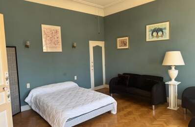 maison bourgeoise situé idealement — photo du bien