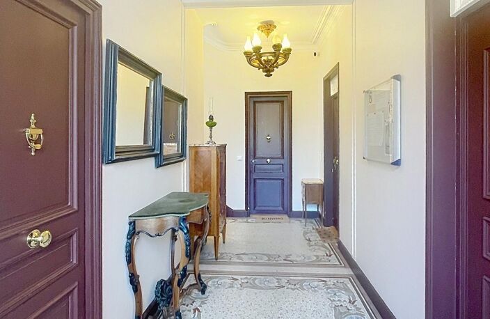 MAGNIFIQUE IMMEUBLE D'ARCHITECTE — photo 2