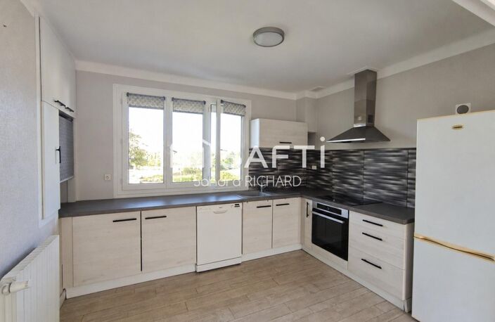Maison avec jardin et ascenseur — photo 2