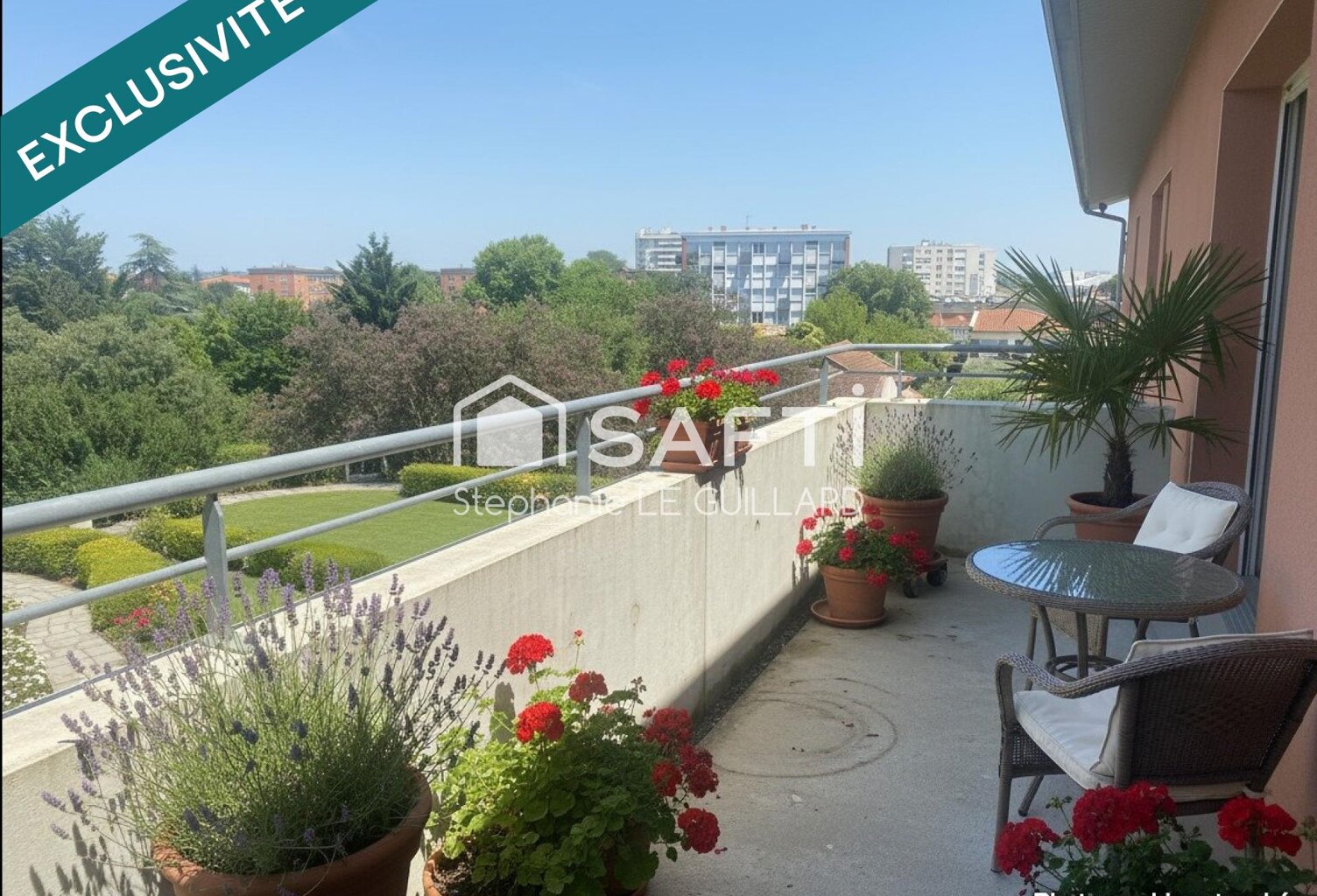 T2  Rénové avec terrasse & parking Lalande-Lavache — photo 1