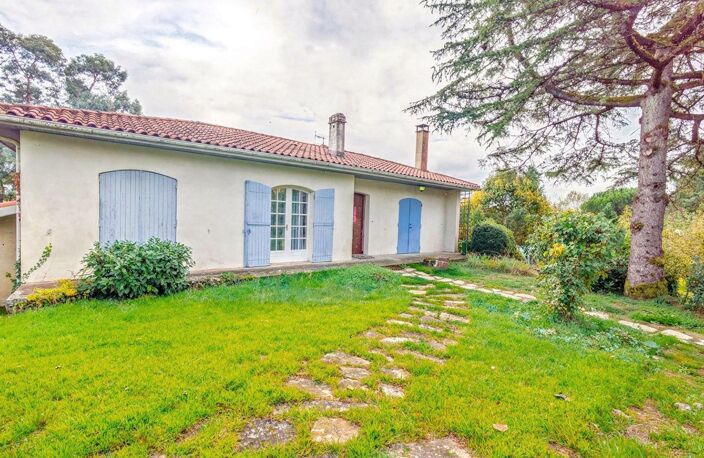 5 CHAMBRES ET PISCINE DANS UN SECTEUR PRIVILEGIE ! — photo 4