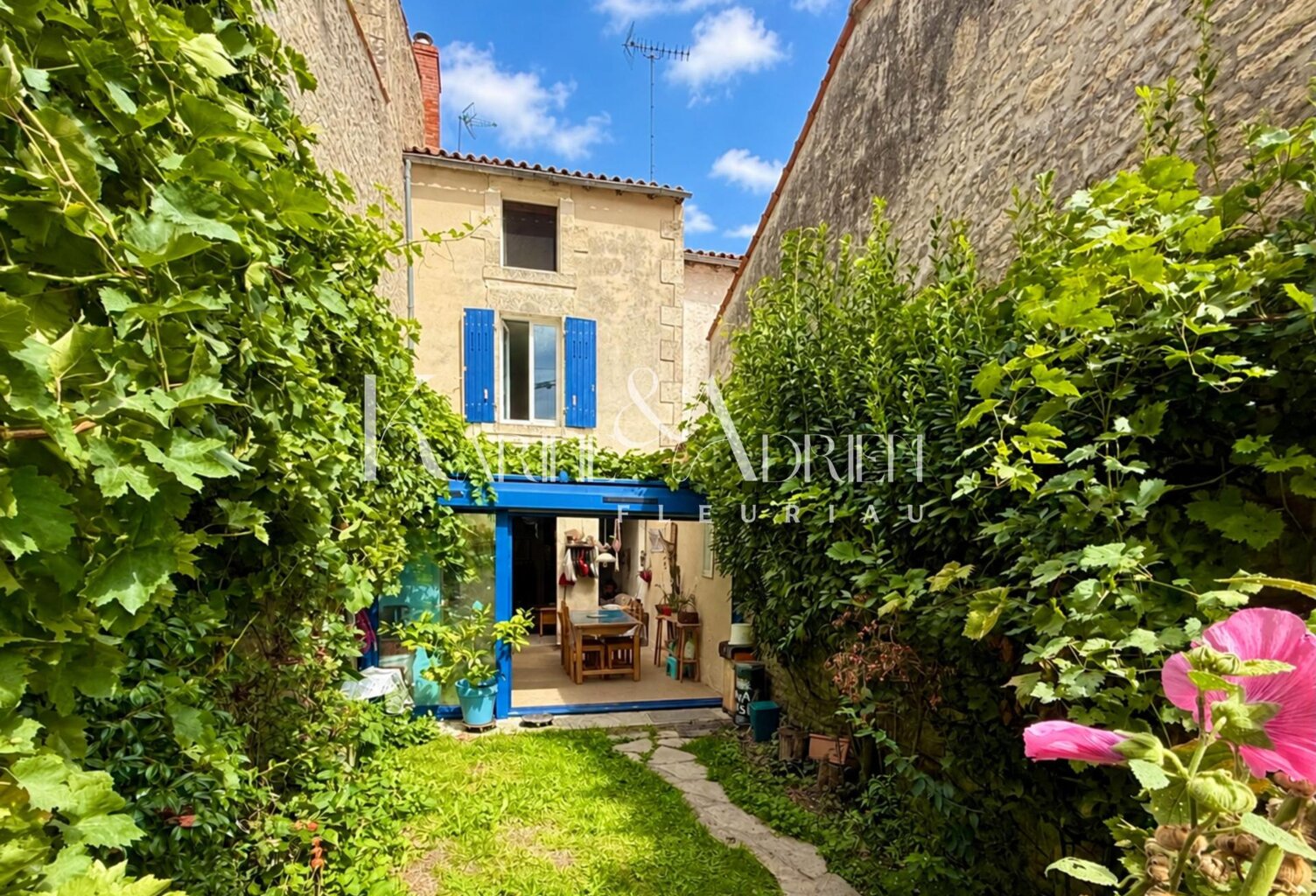Maison de ville 3 chambres, jardin et dépendance — photo 1