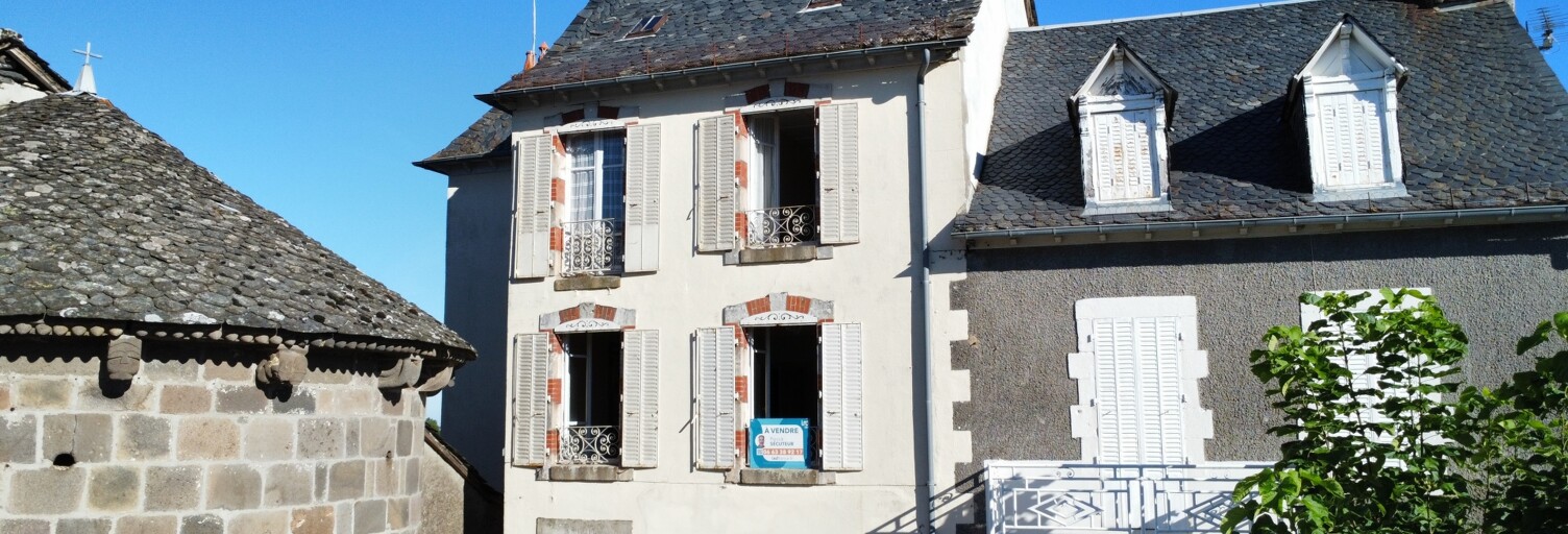 Maison 7 Pièces 161 m² à vendre à Ally (15700)