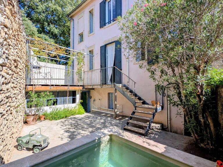 Maison Bourgeoise rue Meynier de Salinelles, à 2 pas des Halles — photo 1