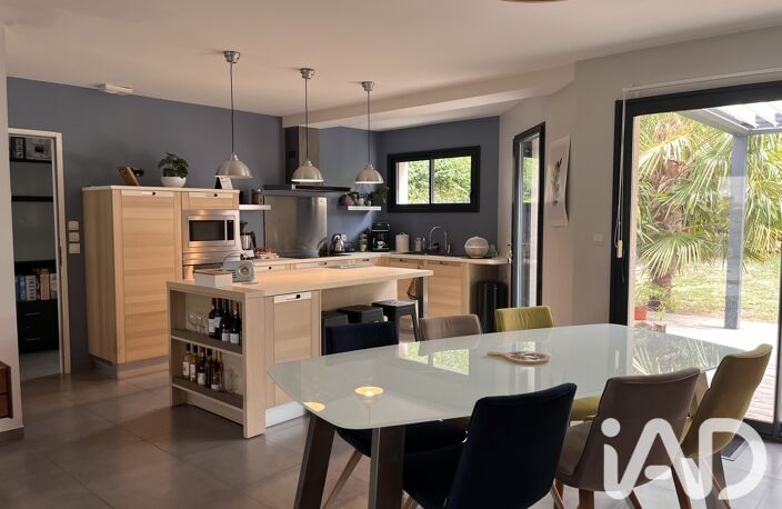 Vente Maison/villa 7 pièces — photo 2