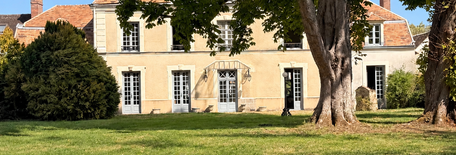 Maison 15 Pièces 321 m² à vendre à Blandy (77115)