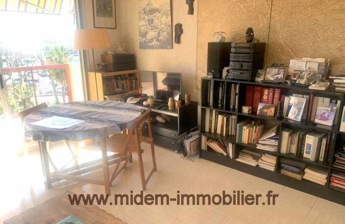 Nice Ouest Grand Arénas 3 pièces de 66 m2 + terrasse 9 m2 Sud-Est vue dégagée à 154000 euros — photo 2
