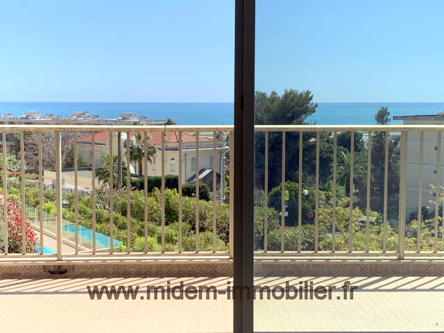 Corniche Fleurie - Dufy, 3 pièces 82 m2 + terrasse 41 m2 large vue mer, cave, possibilité garage à 405000 euro — photo du bien