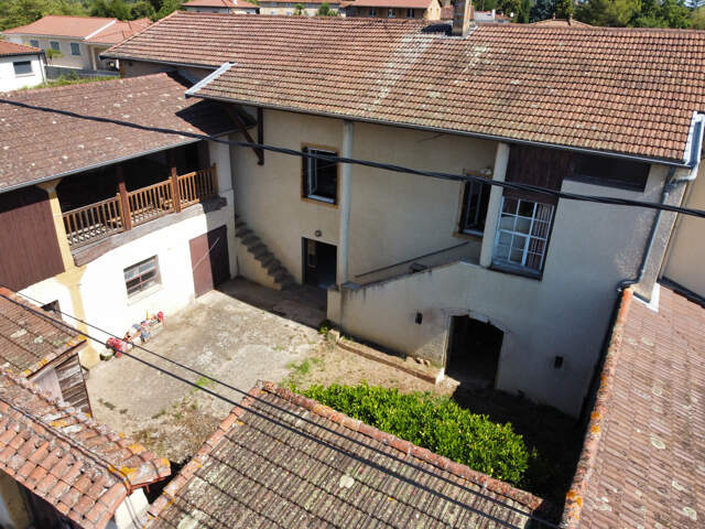 A VENDRE EN EXCLUSIVITE A SAINT GERMAIN/NUELLES ANCIENNE FER — photo du bien
