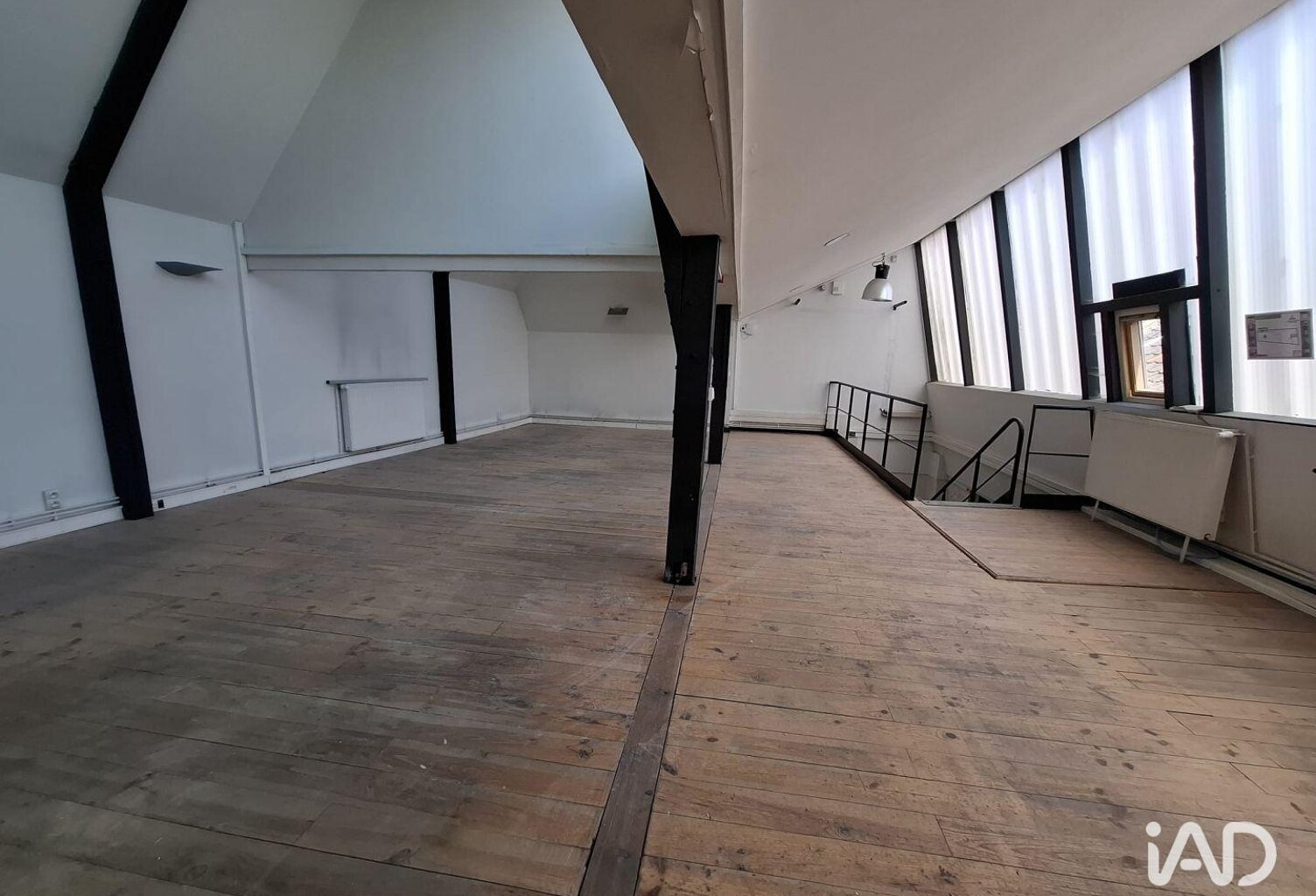 Location Bureaux 225 m&sup2; — photo 1