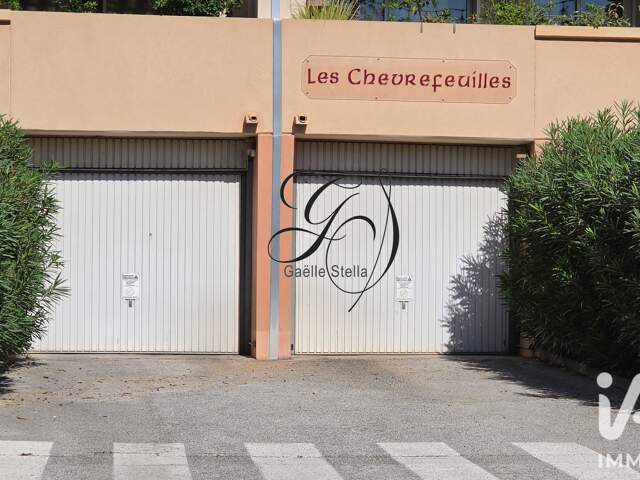 Vente Garage 15 m&sup2; — photo du bien