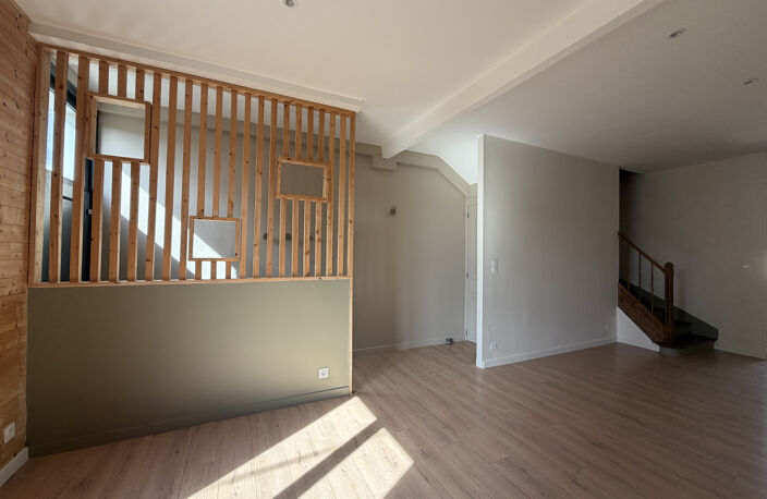 A LOUER LE MANS LA MADELEINE MAISON 2 CHAMBRES AVEC JARDIN — photo 4