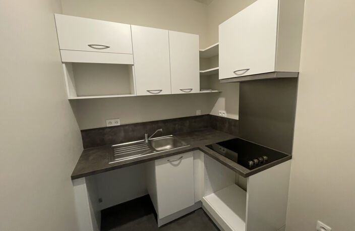 A LOUER Le Mans - VISITATION - Centre-ville   APPARTEMENT T — photo 3
