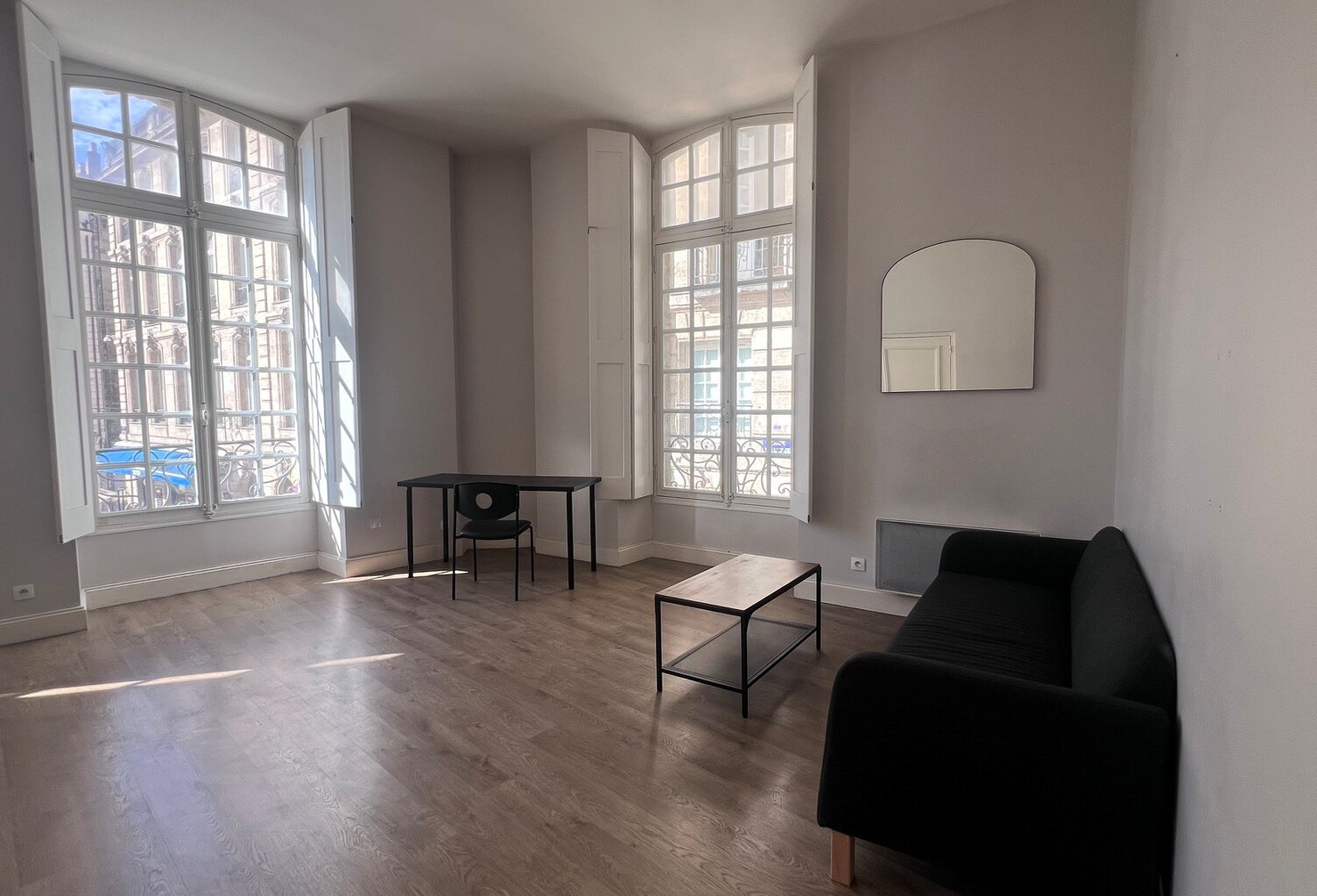 BORDEAUX HYPER CENTRE APPARTEMENT T2 — photo 1