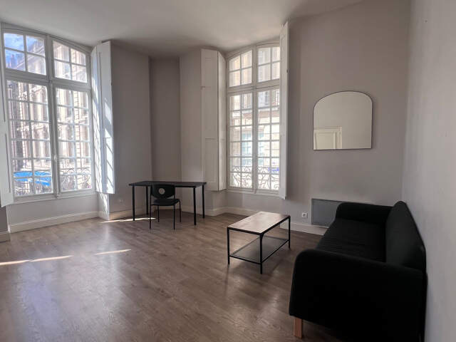 BORDEAUX HYPER CENTRE APPARTEMENT T2 — photo du bien