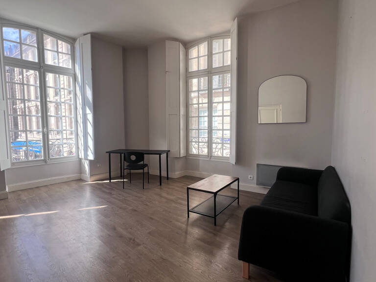 BORDEAUX HYPER CENTRE APPARTEMENT T2 — photo 1