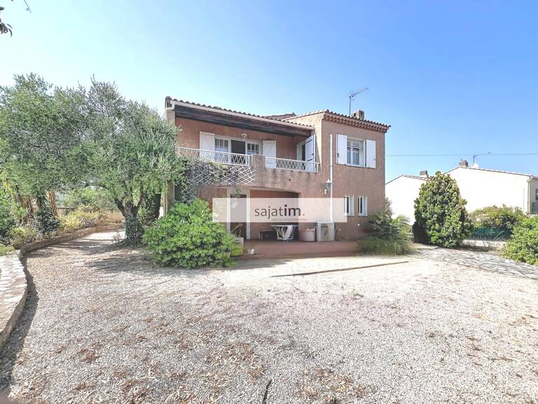 VILLA T5 immense garage PROCHE CENTRE — photo 1