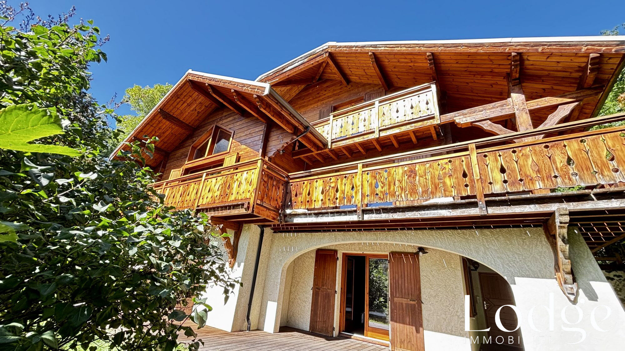  Chalet 7 pièces 206 m²