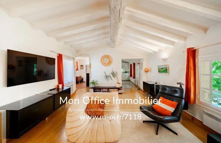 Référence : 7118-TLE. - Aix en Provence - Appartement 3 pièces - Bastide du XVIIIe - Charme - Résidence Calme - Garage — photo 2