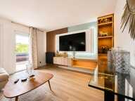 Maison familiale de 210 m² avec T2 indépendant, garage double et beaux volumes — photo 2